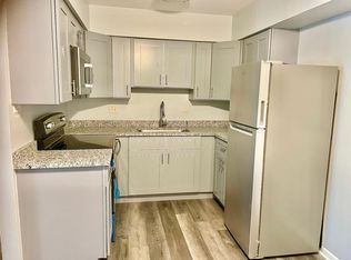 103 E Eleanor St #1D, Thornton, IL 60476