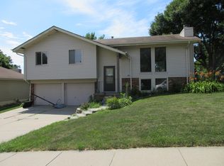 11035 Y St, Omaha, NE 68137