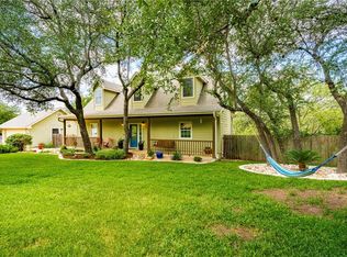 206 Cowal Dr N, Spicewood, TX 78669