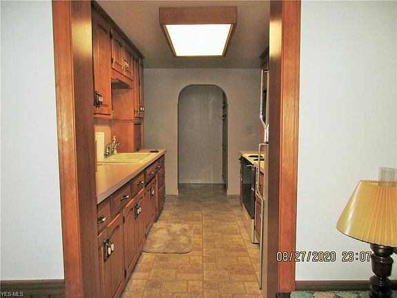 4th image of 36095 Westwood Dr