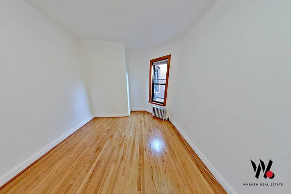 Rented by Warren T Real Estate Corp. | media 14