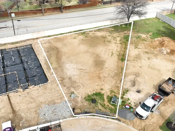 2940 Kosse Ct, Grapevine, TX 76051