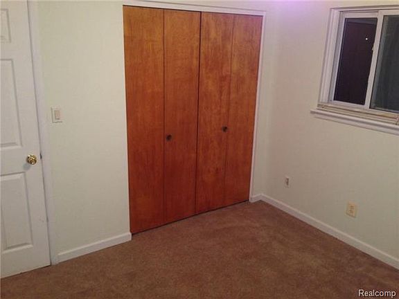 4th image of 6635 Drexel St