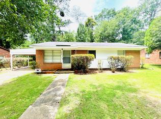 1826 Pinecrest Dr, Montgomery, AL 36107