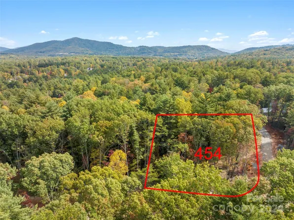 305 Cobbs Hill Ct #454, Asheville, NC 28803