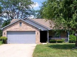 832 Meadow Ct, Mooresville, IN