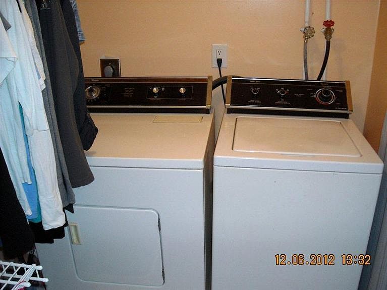 1st image of 1296 Woodland Bch