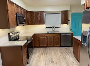 1601 Cardenas Dr NE, Albuquerque, NM 87110
