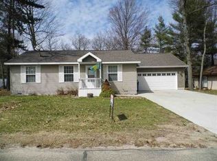 10369 W Higgins Lake Dr, Roscommon, MI 48653