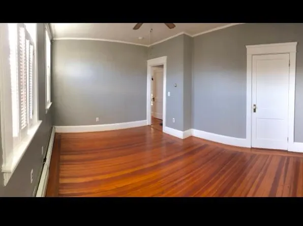 51 Crandall St APT 2, Providence, RI 02908