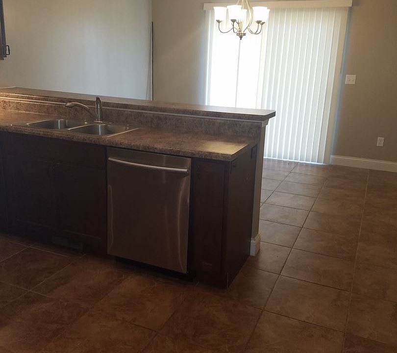 300 Dewberry Trl, Chatham, IL 62629 Zillow