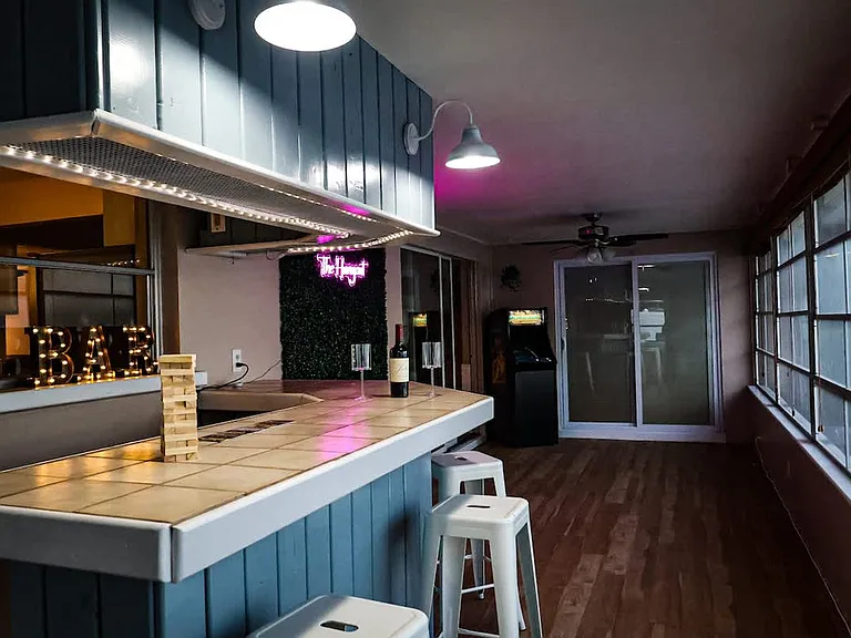Building's Lounge