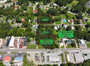 E 3rd St, Siler City, NC 27344