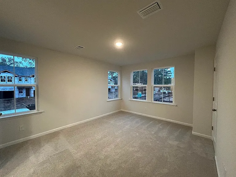 451 Martins Creek Blvd — Photo 13