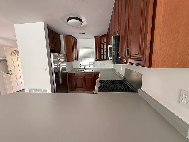 133 Walton St #132 — Photo 3