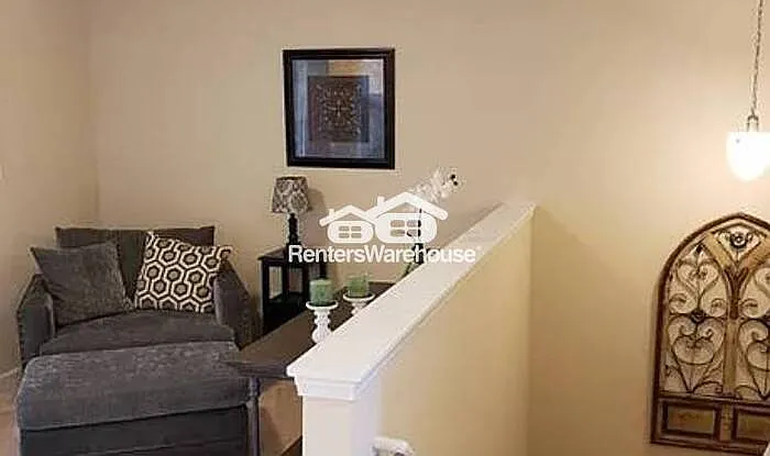 2713 Joselynn Ct — Photo 4