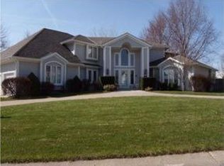 121 The Woodlands, Kansas City, MO 64119