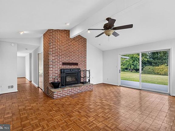 5th image of 16938 Flickerwood Rd