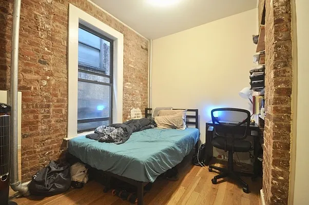 Rented by REAL New York | media 11