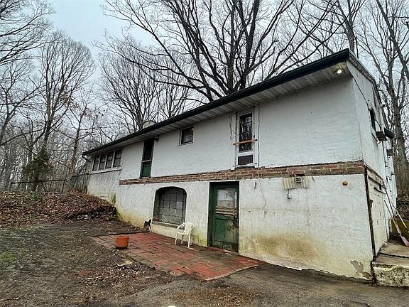 5th image of 5600 N County Road 1800e St