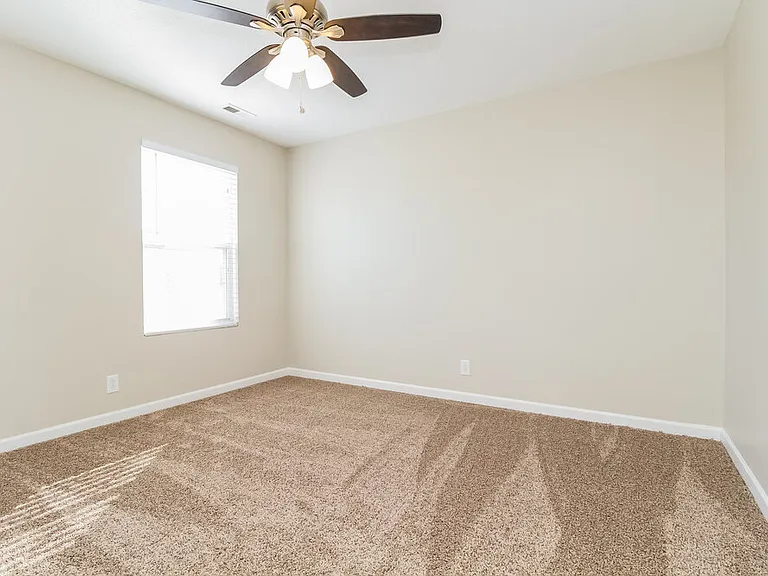 1449 Westview Dr — Photo 14