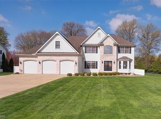 5476 Primavera Dr, Mentor, OH 44060