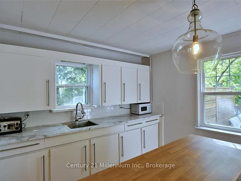 85 Glenwood Dr — Photo 23