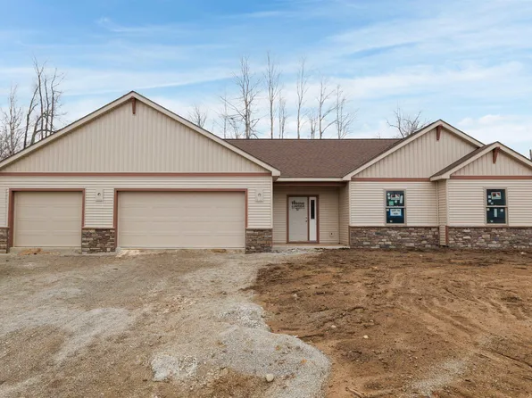 996 E Hawthorn Ln, Columbia City, IN 46725