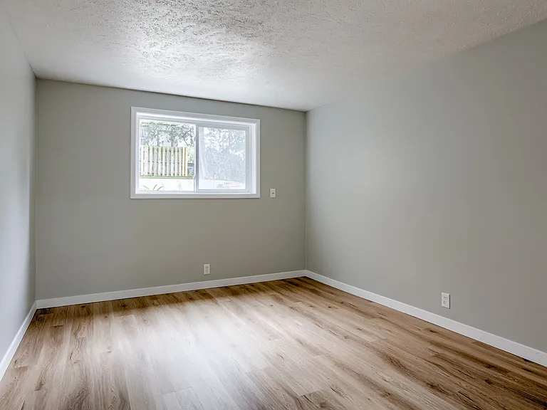 4713 Davenport St #1 — Photo 5