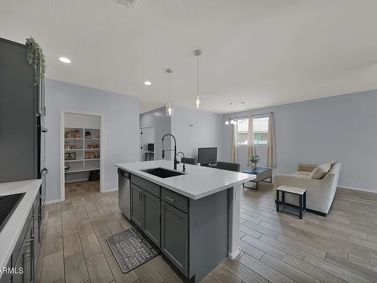 8641 N 61st Dr — Photo 19