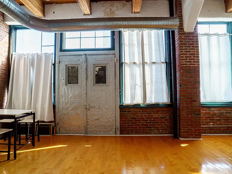 1010 Arch St #609 — Photo 21