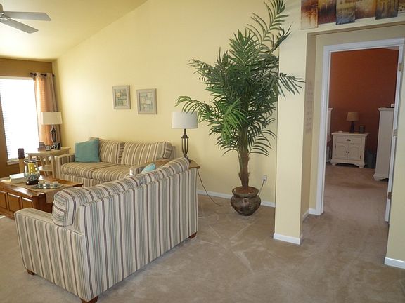 5th image of 6832 Cross Creek Dr