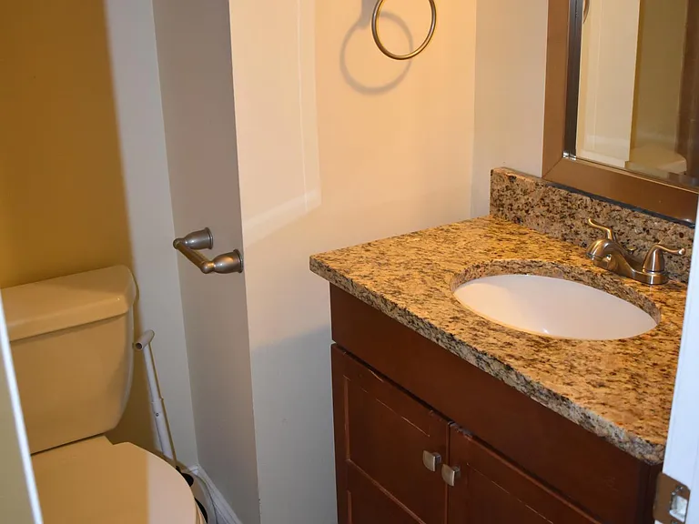 6844 Signature Cir — Photo 9