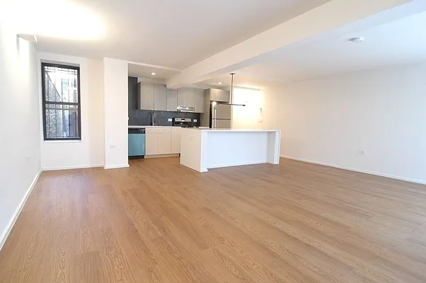 Rented by Compass | media 22