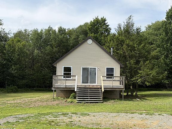 2nd image of 1477 Chipmunk Rd