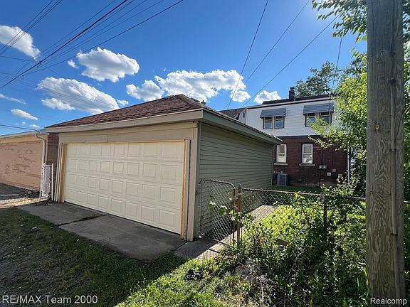 5th image of 6406-6408 Mead St