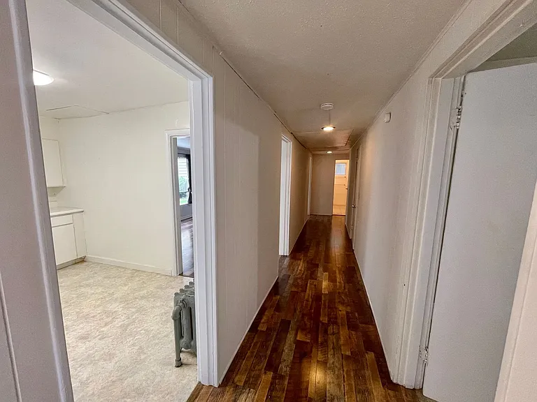 2111-13 Nob Hill Ave N #2111A-21131/2 — Photo 5