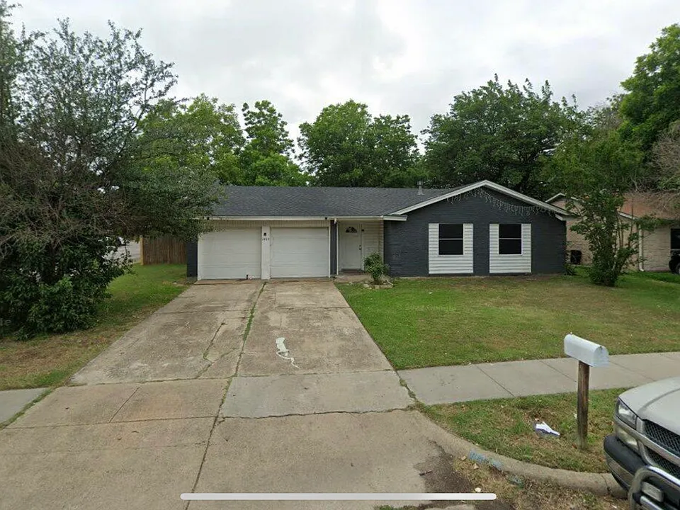 1401 Janann Ave