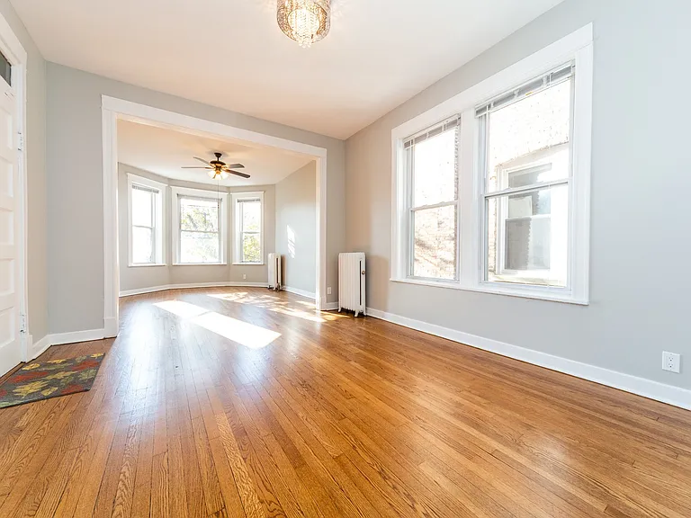 1204 Lexington — Photo 15