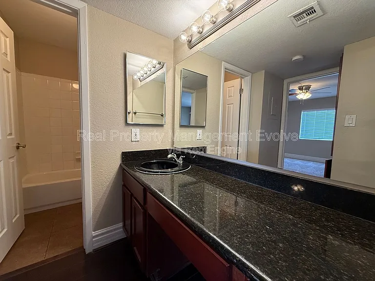 3825 E Camelback Rd #288 — Photo 8