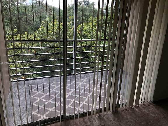 3rd image of 9450 Live Oak Pl APT 406