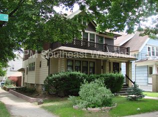 2976 N 61st St, Milwaukee, WI 53210