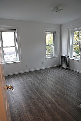3rd image of 30-16 38th Ave #2B