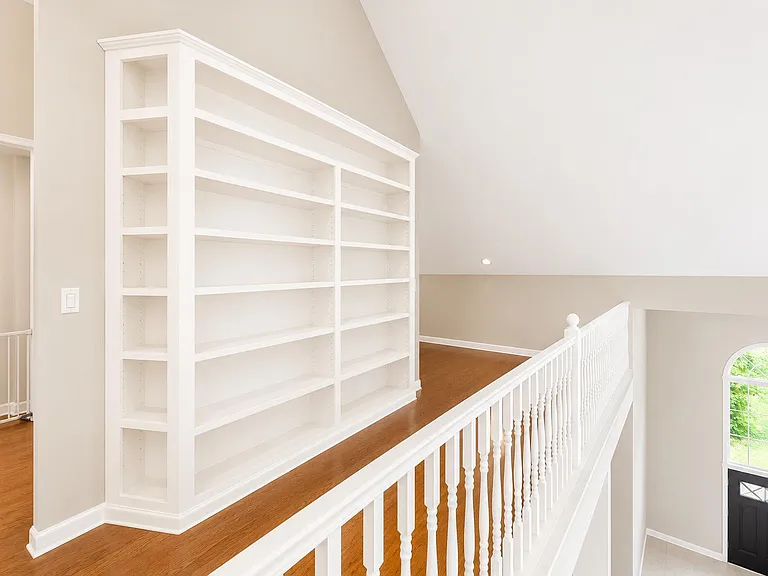 1047 E Monticello Cir — Photo 15