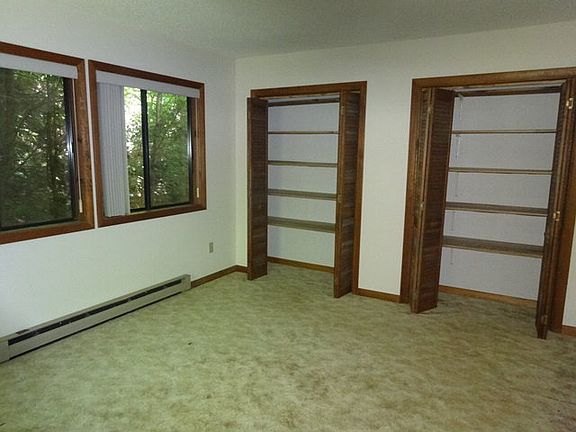 3rd image of 288 Shuler Dr