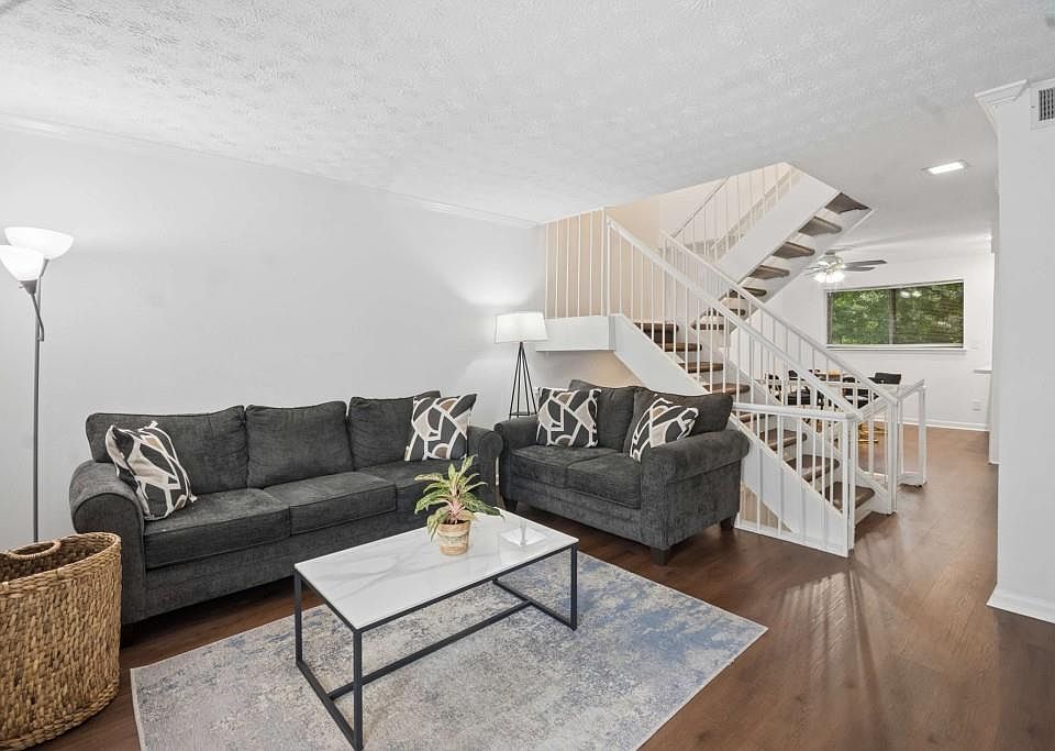 1st image of 7345 Cardigan Cir