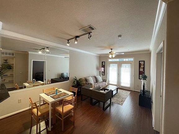 3rd image of 1711 Old Spanish Trl APT 106