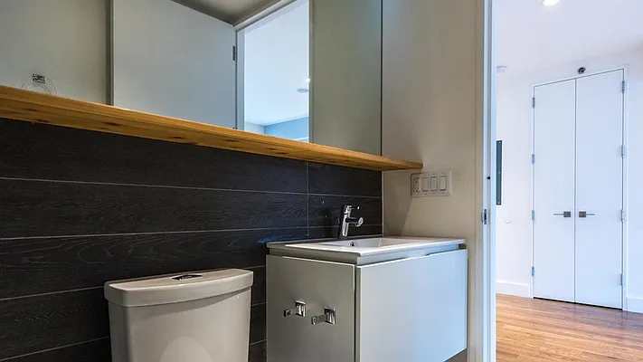 Rented by Nooklyn NYC LLC | media 46