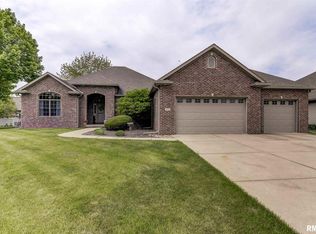 105 Allegheny Rd, Rochester, IL 62563