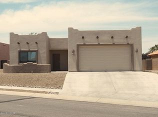 211 E Calle Pulsera, Green Valley, AZ 85614